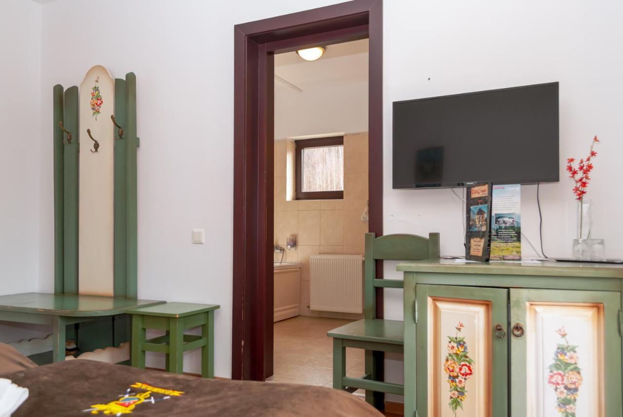 Prolex Turism Srl Hotell Bran  Exteriör bild