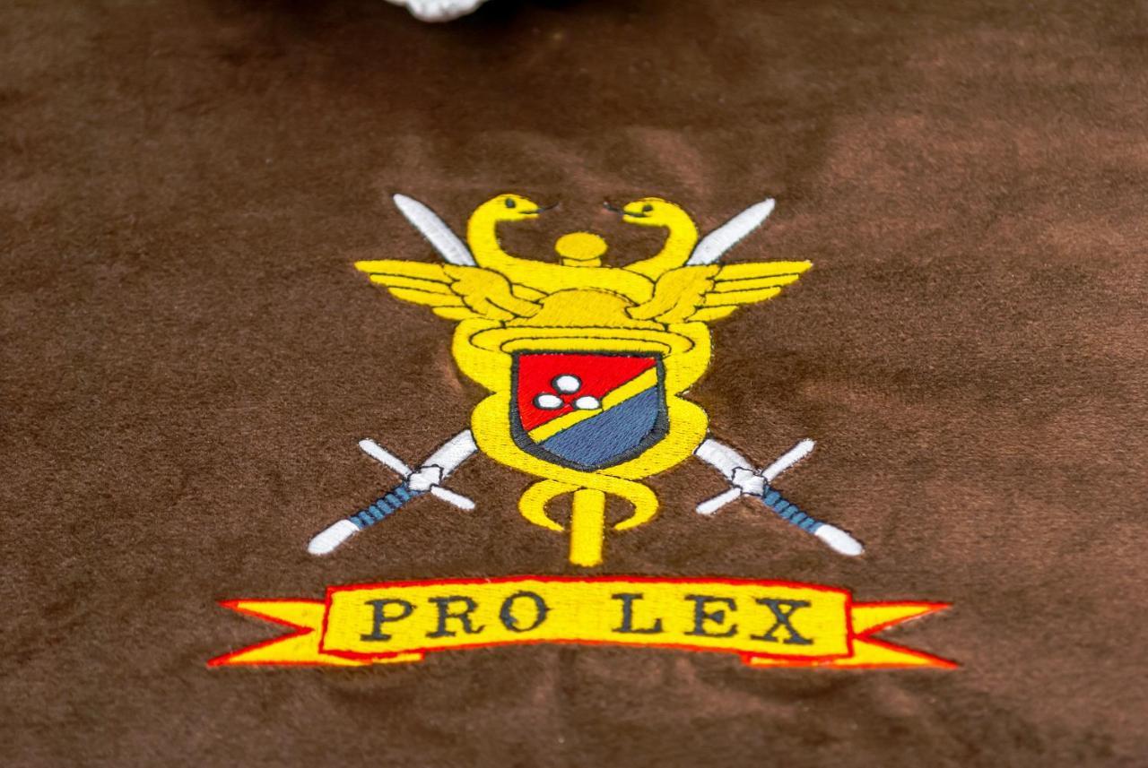 Prolex Turism Srl Hotell Bran  Exteriör bild