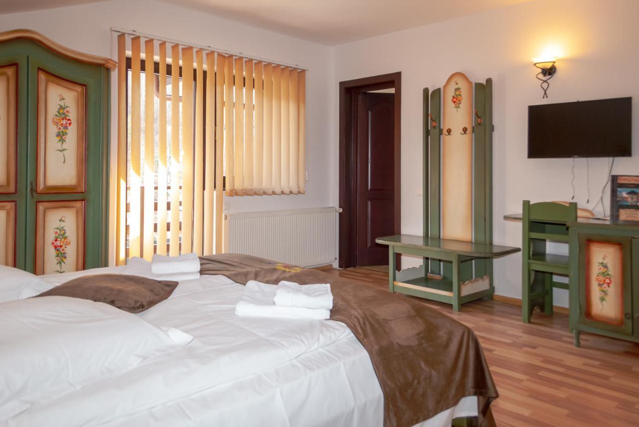 Prolex Turism Srl Hotell Bran  Exteriör bild