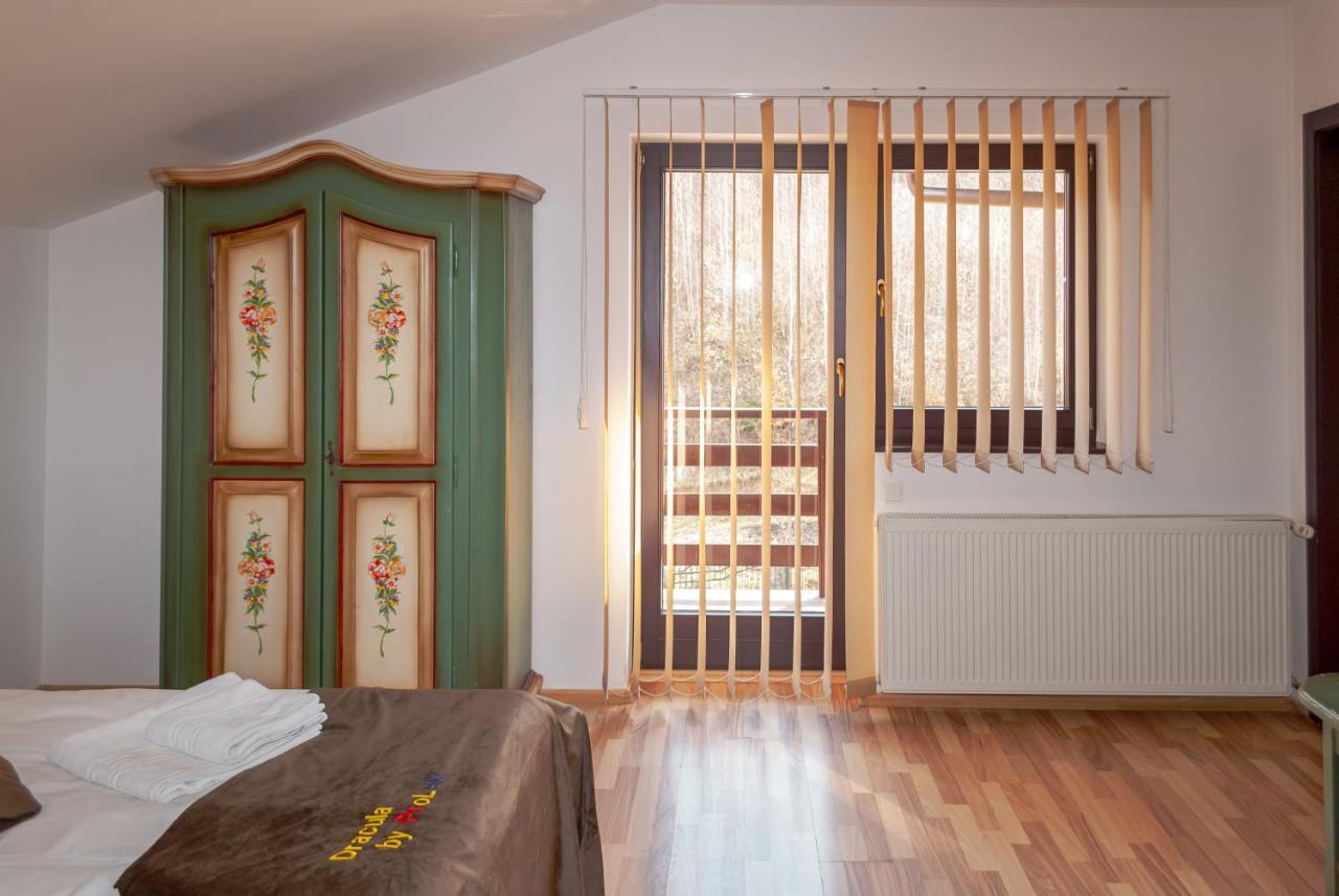 Prolex Turism Srl Hotell Bran  Exteriör bild